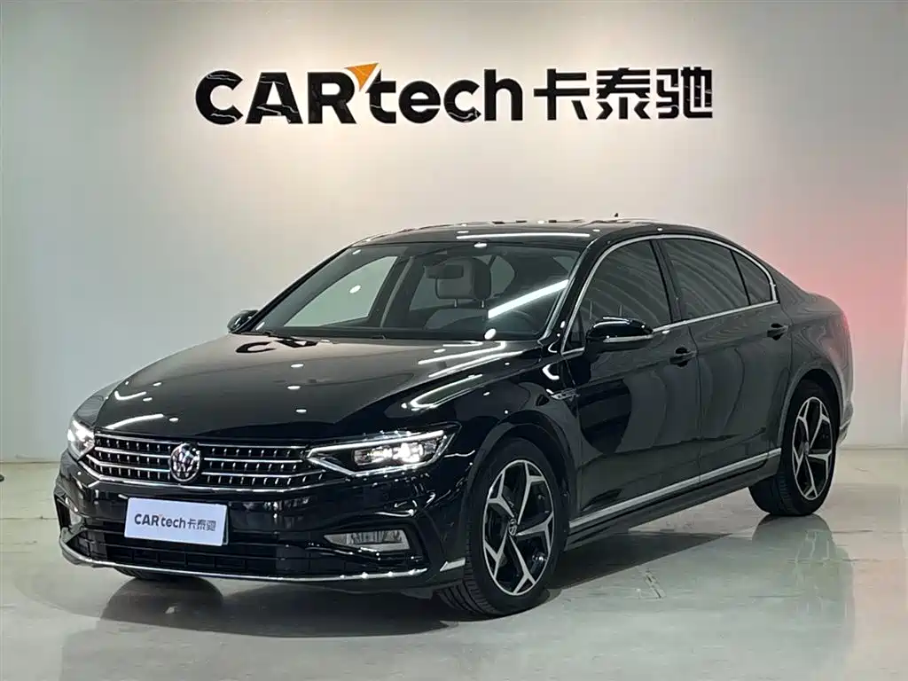 Volkswagen Magotan 2023 Model 2 Million Commemorative Edition 330TSI DSG Luxury