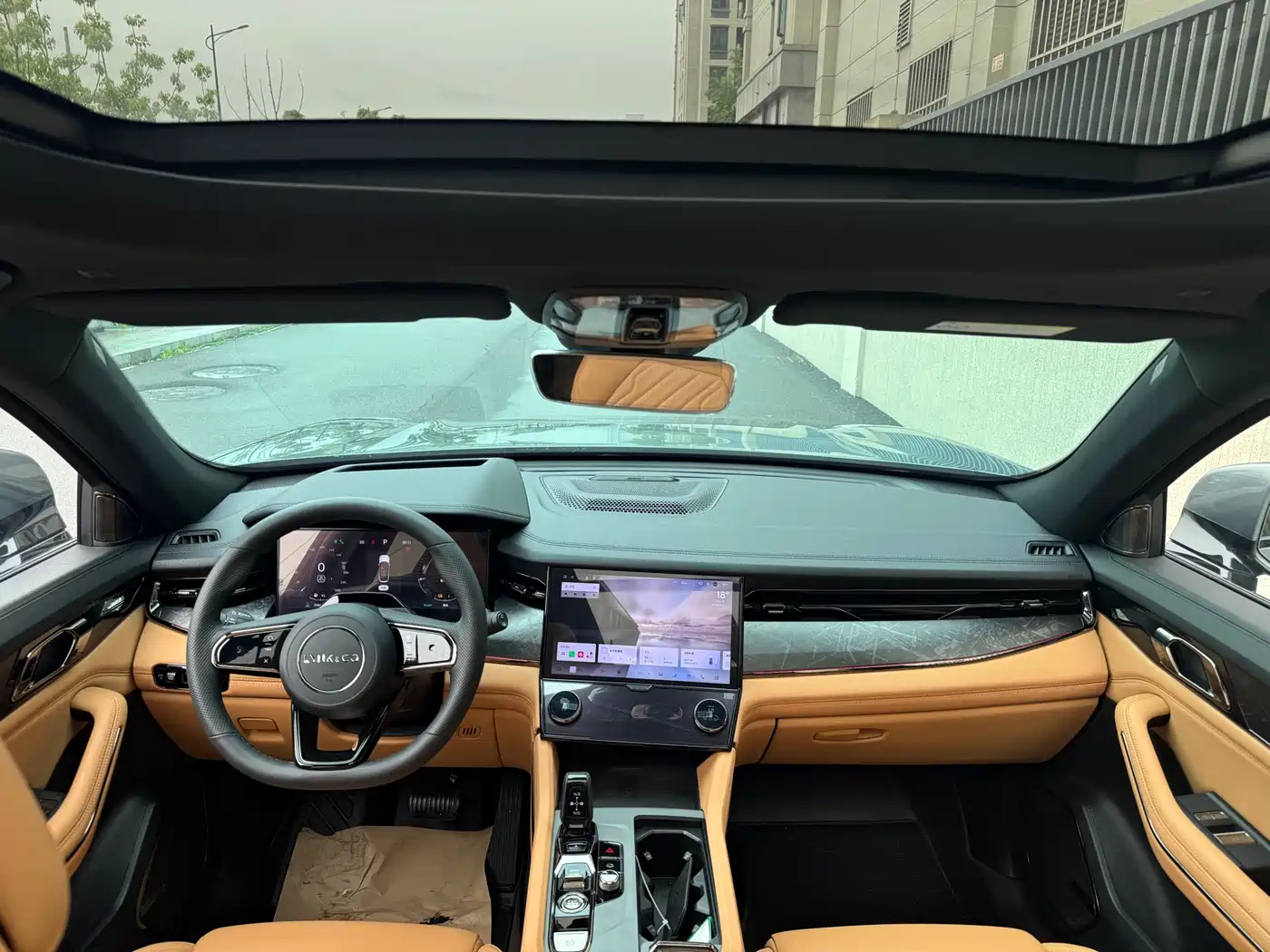 Lynk & Co 09 EM-P 2021 2.0T PHEV Halo 6-seater фото 5