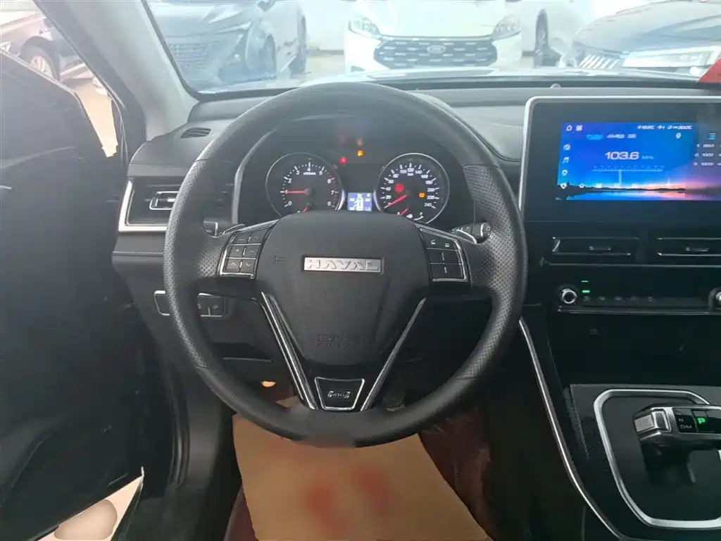Haval M6 2023 PLUS 1.5T DCT Elite Smart Connect фото 11