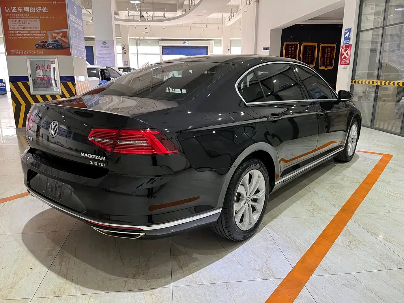 Volkswagen Magotan 2018 380TSI DSG Luxury фото 4