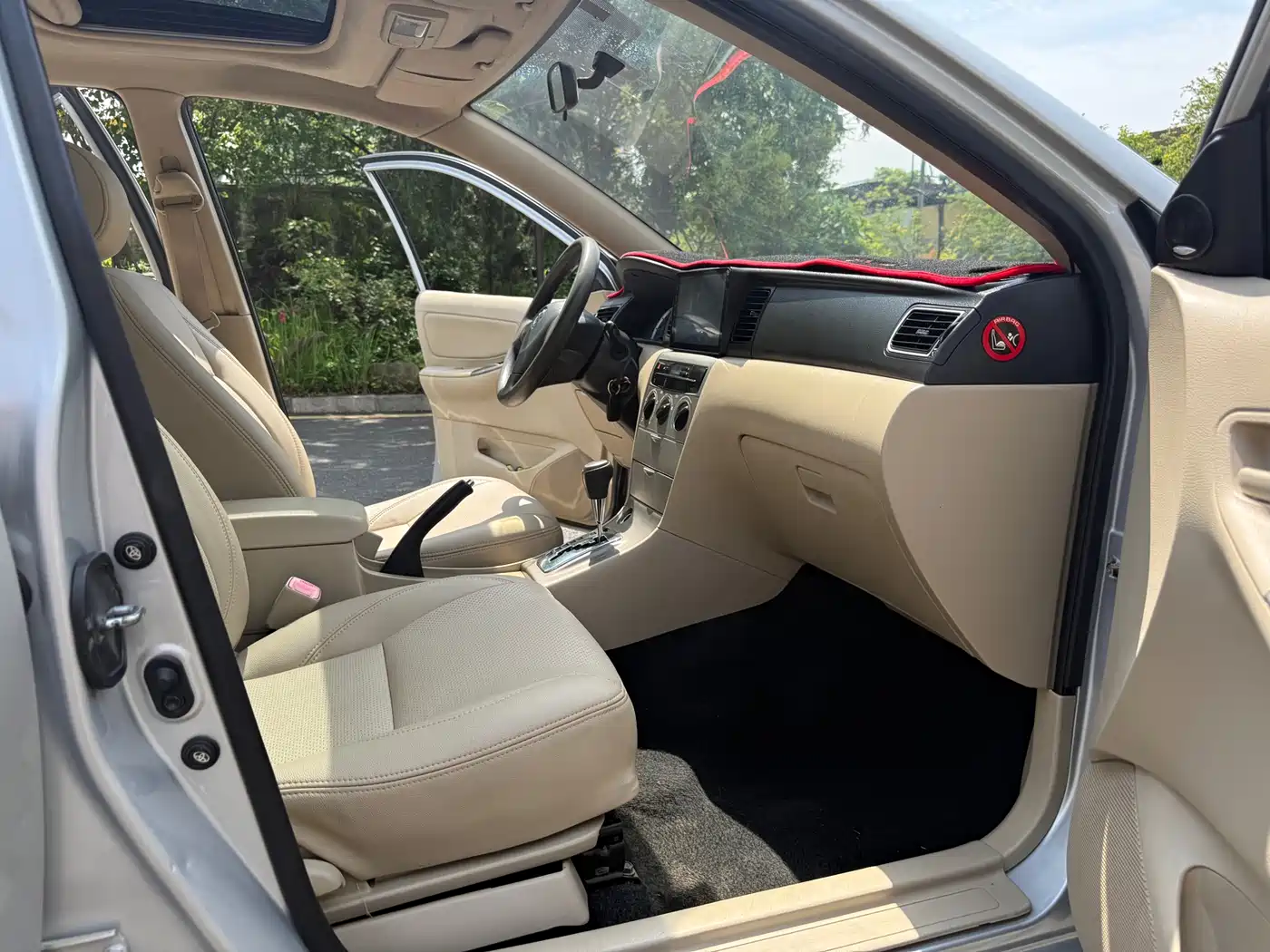 Toyota Corolla 2013 1.6L Automatic Excellence Edition фото 13