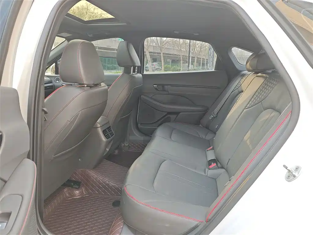 Hyundai Sonata 2022 380TGDi Automatic 20th Anniversary Edition фото 18