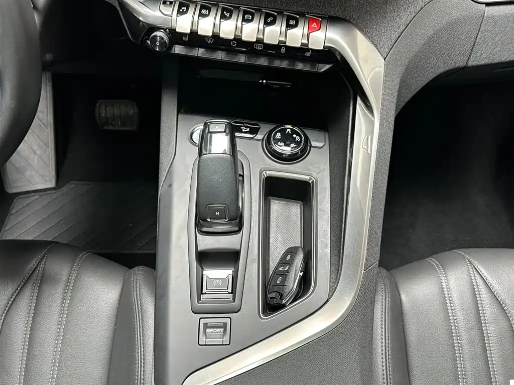 Peugeot 4008 2017 350THP Luxury Edition фото 15