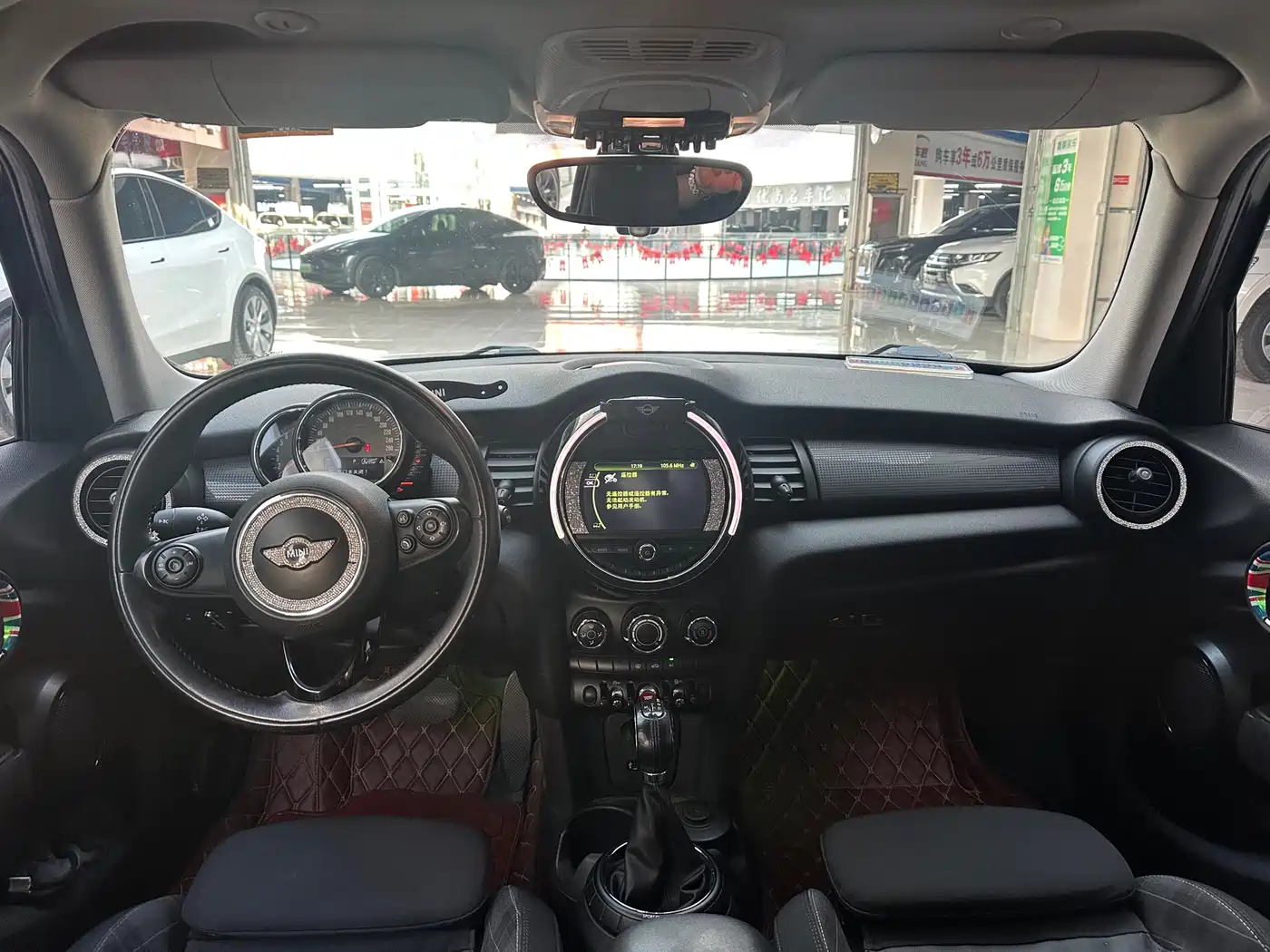 MINI 2015 1.5T COOPER Fun 5-Door фото 5