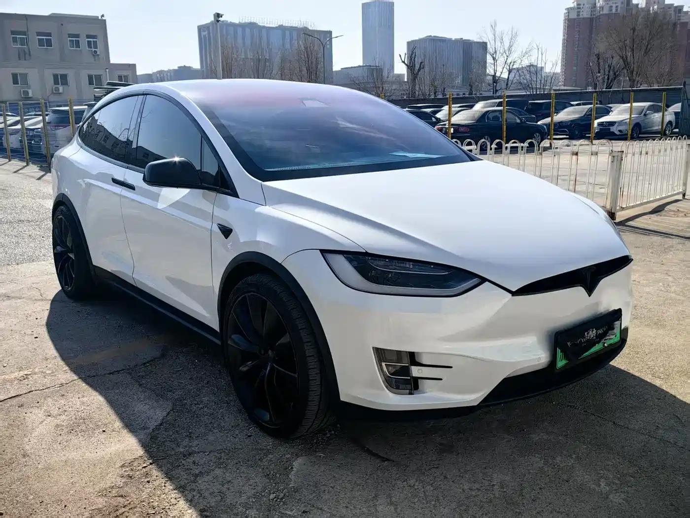 TESLA MODEL X