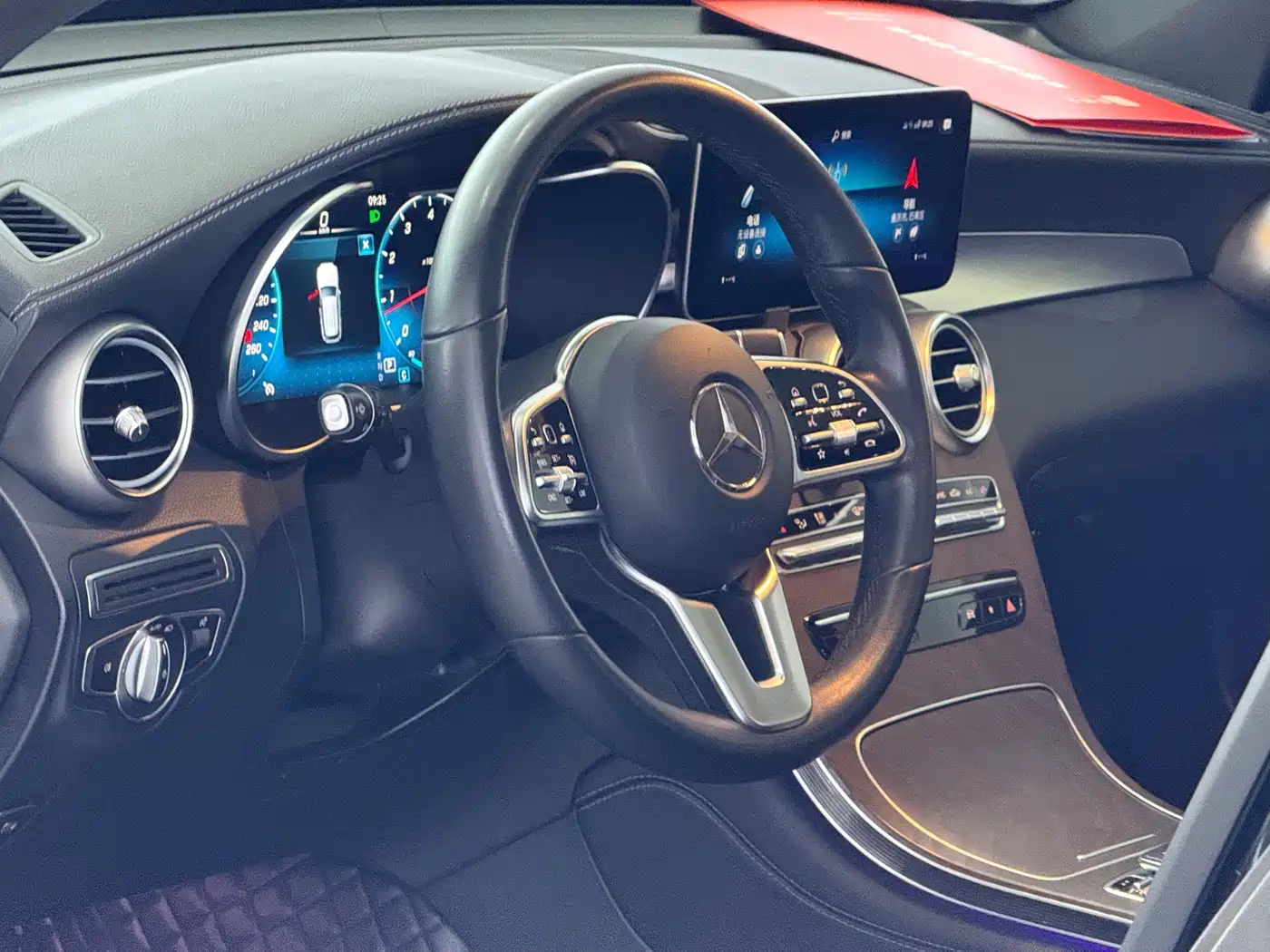 Mercedes-Benz GLC 2020 GLC 260 L 4MATIC Luxury фото 6