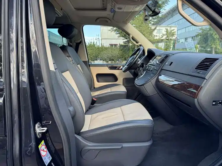 Volkswagen Multivan 2015 2014 2.0TSI AWD Executive