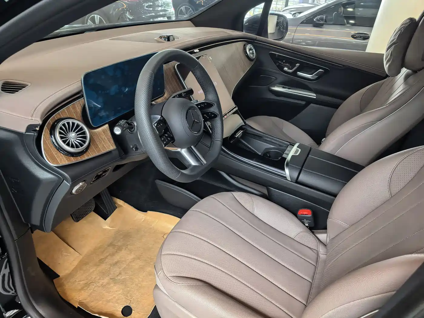 Mercedes-Benz EQE SUV 2025 2024 500 4MATIC Pioneer Edition