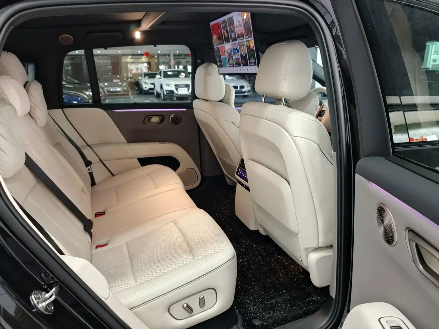 Li Auto i6 2026 2025 4WD Base Model