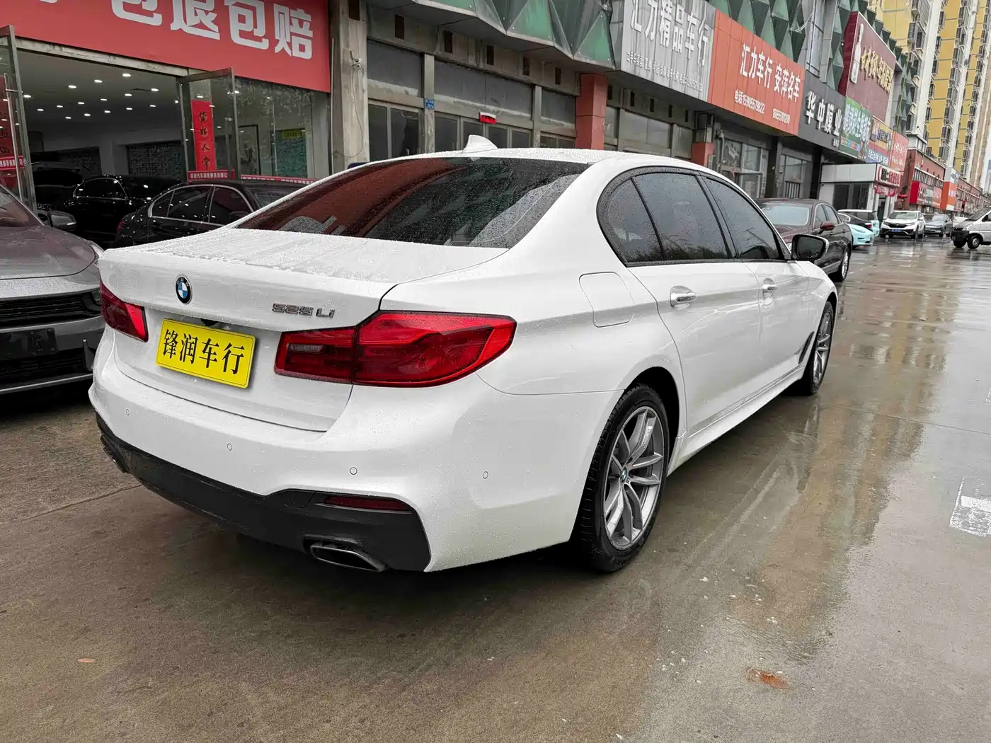 BMW 5 Series 2018 525Li M Sport Package фото 4