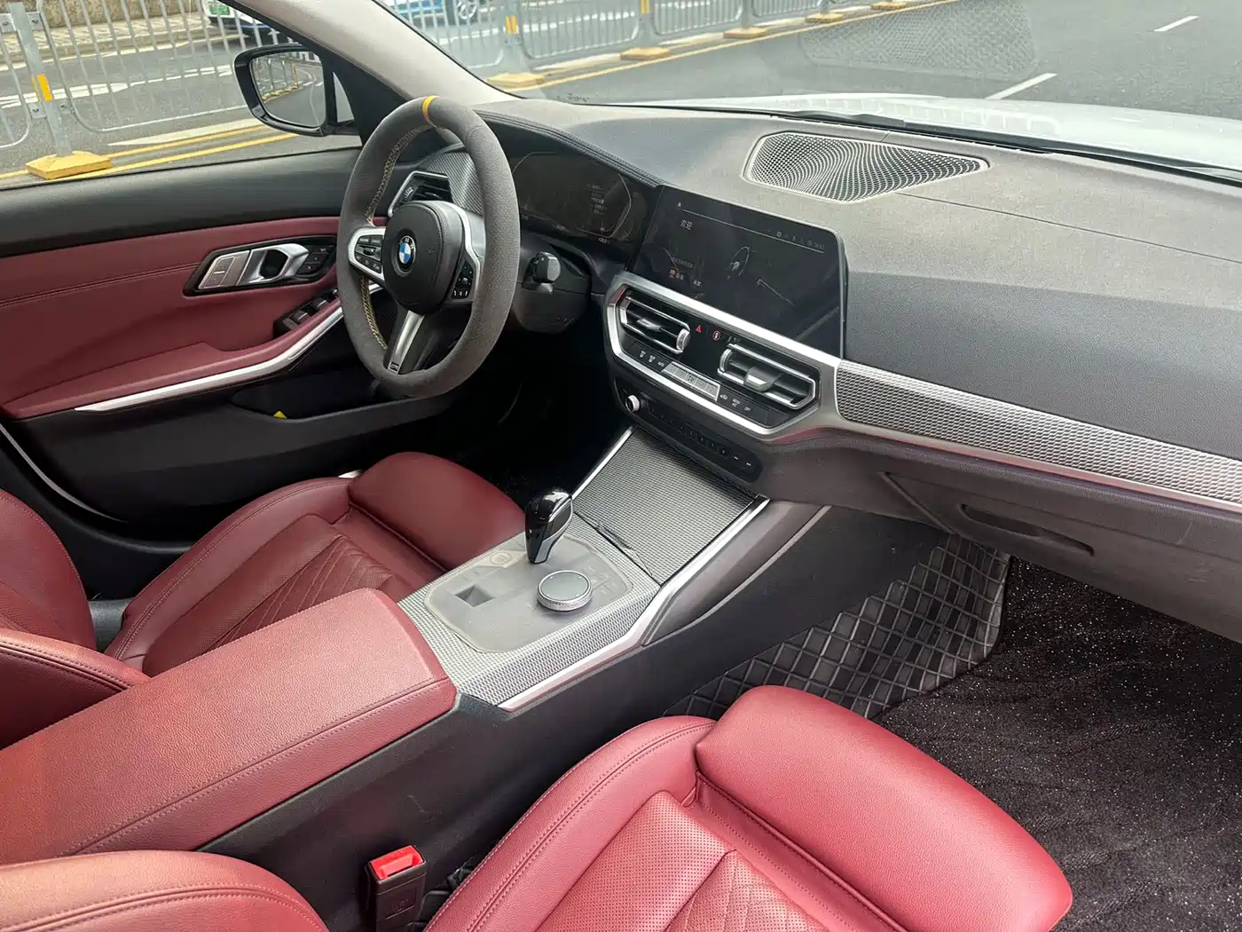 BMW 3 Series 2022 325Li M Sport Package фото 6