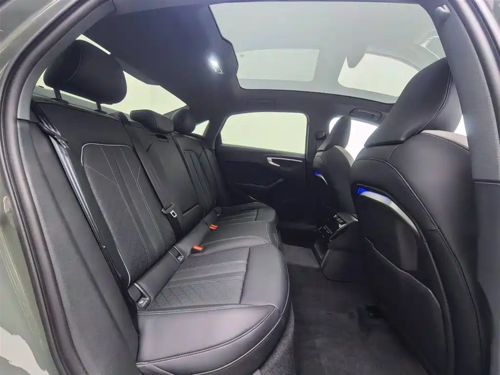 Audi A5L 2026 2.0T Sport Edition фото 9