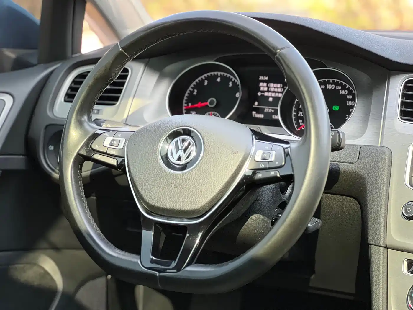 Volkswagen Golf (Import) 2015 1.4TSI Comfort Wagon фото 8