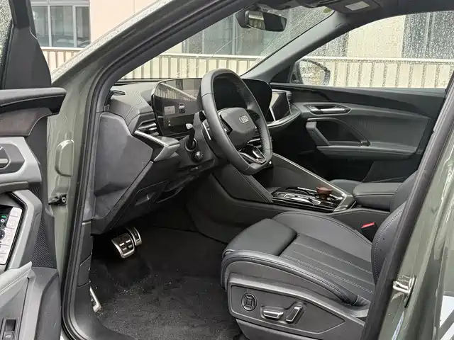 Audi Q5L 2026 Model Base Version — фото 4