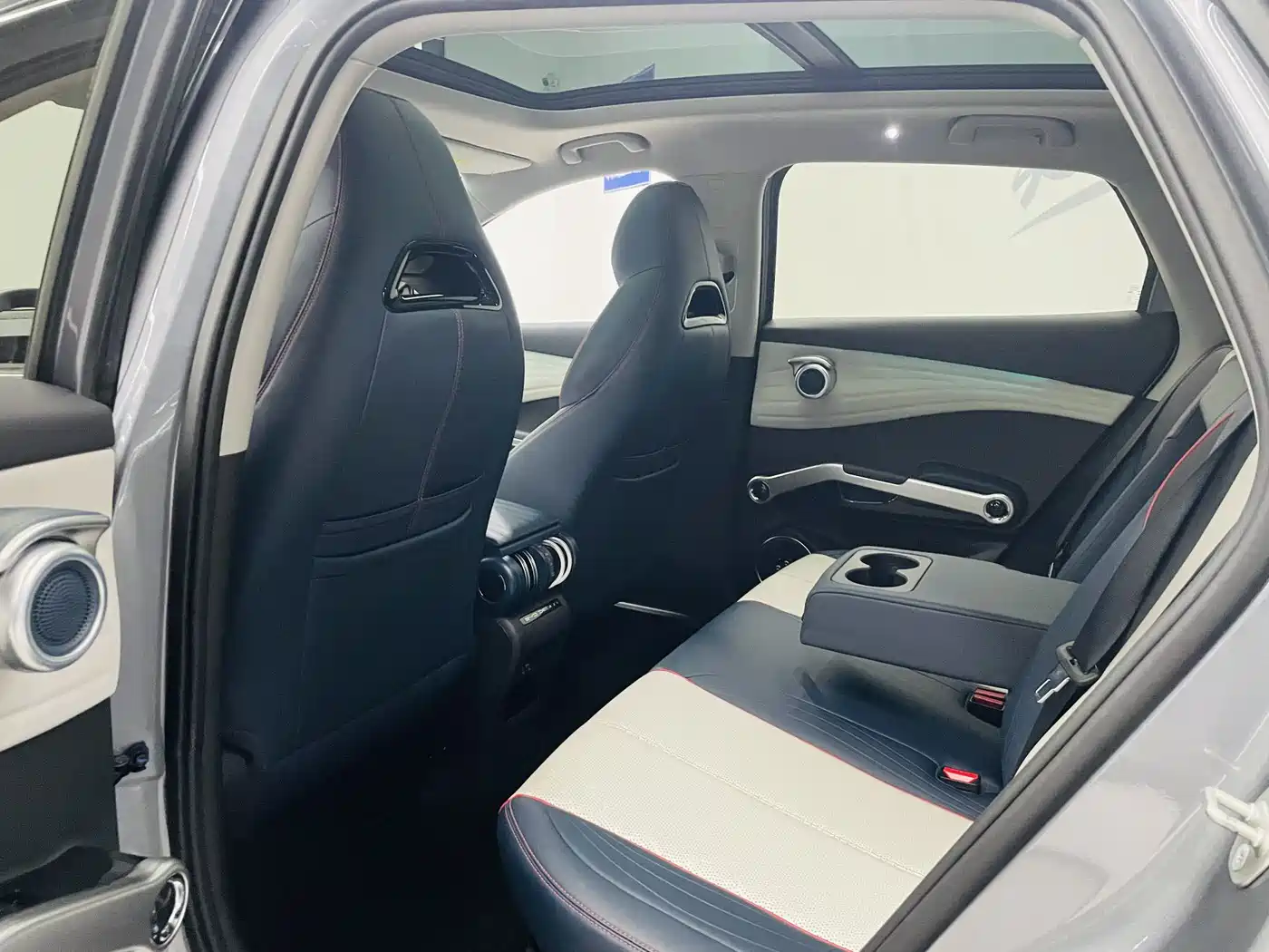 BYD Yuan PLUS 2022 430KM Premium фото 10