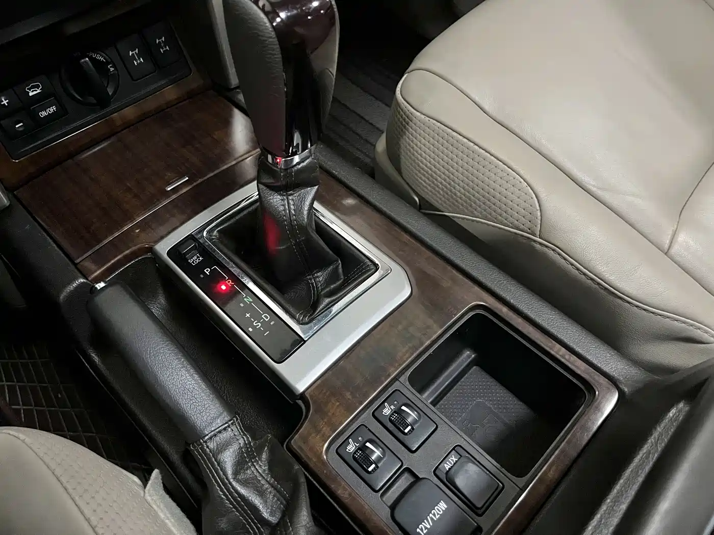 Toyota Prado 2010 4.0L Automatic VX NAVI фото 10