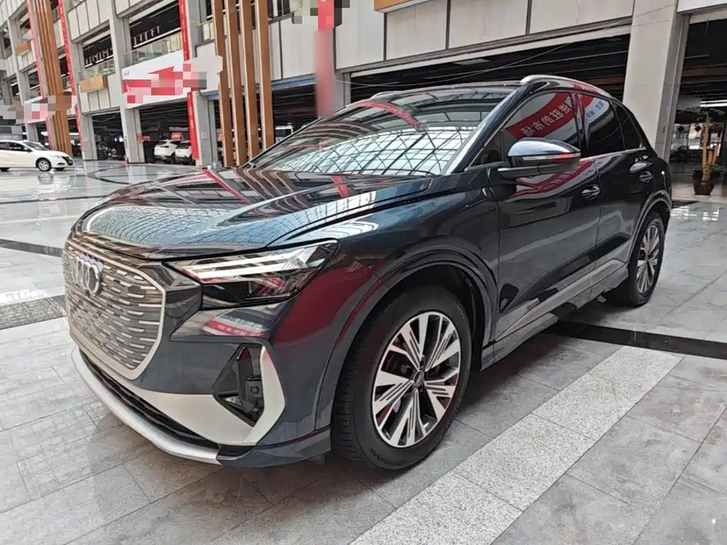 Audi Q4 e-tron 2023