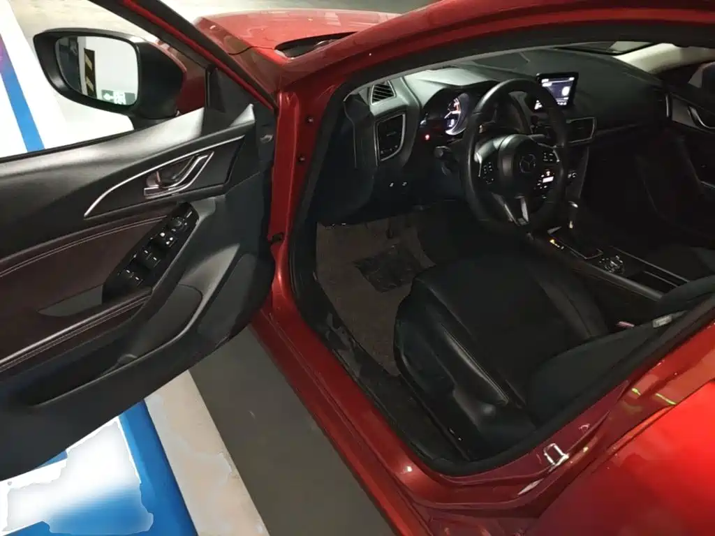 صورة 16 - Mazda Mazda 3