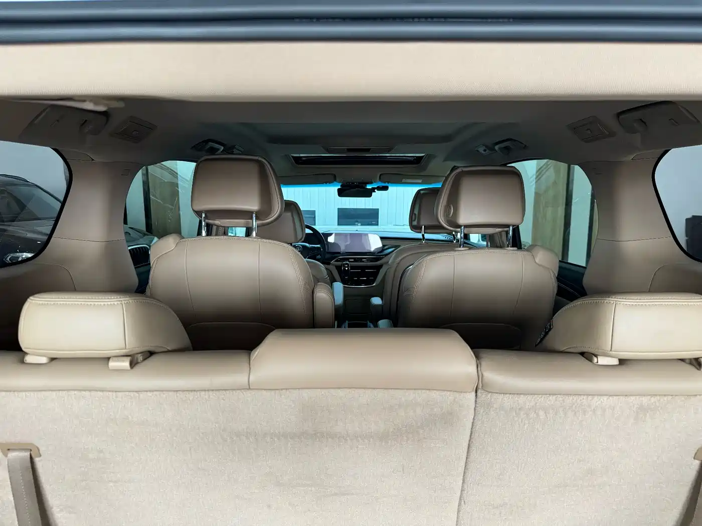 Buick GL8 2021 ES Landlord 653T Premium фото 18