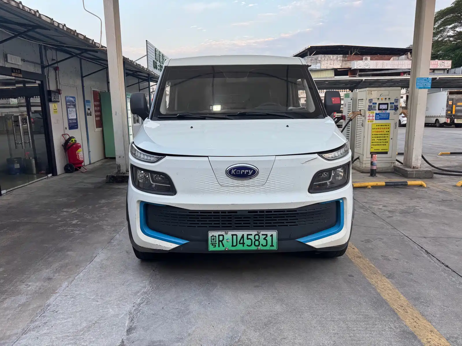 Фото 2 - Karry Dolphin EV