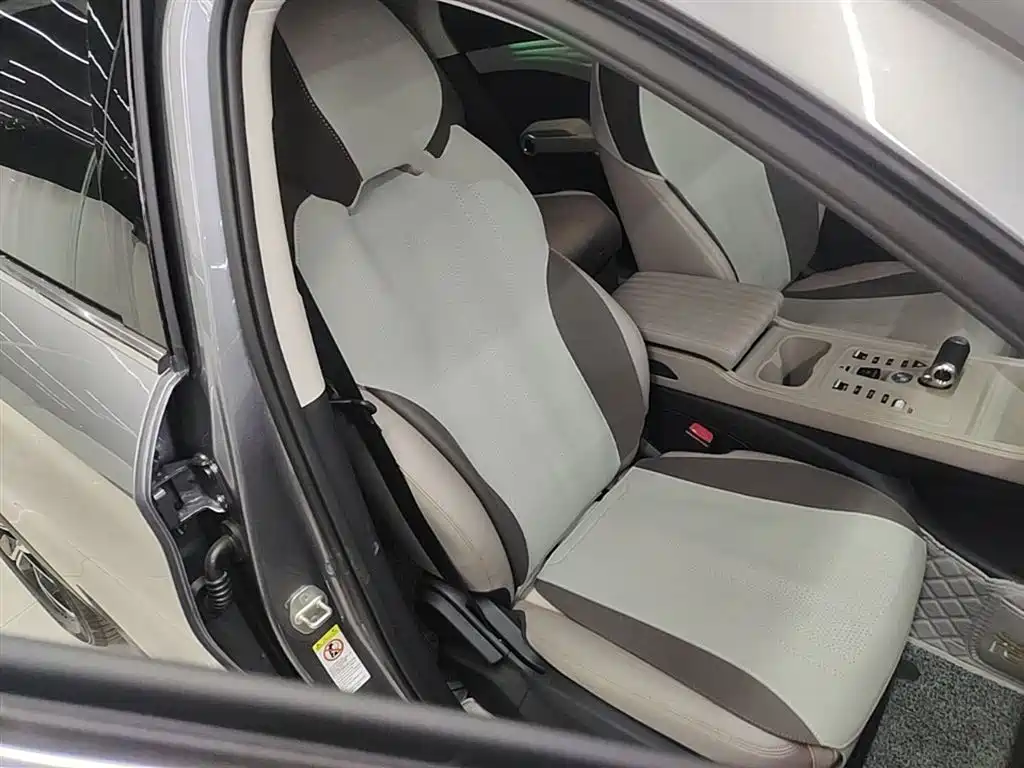 BYD Yuan PLUS 2024 Glory Edition 510KM Leading фото 25