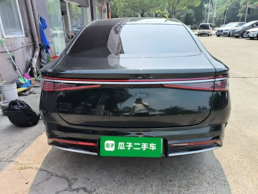 BYD Seal 2023 DM-i 1.5L 121km Luxury фото 6