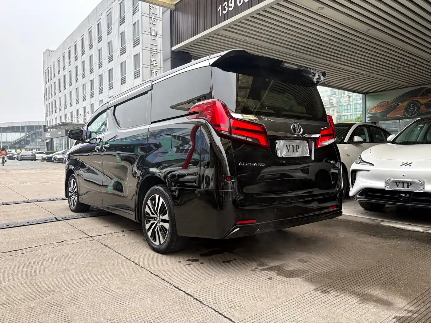 Toyota Alphard 2018 Facelift 3.5L Luxury Edition фото 5