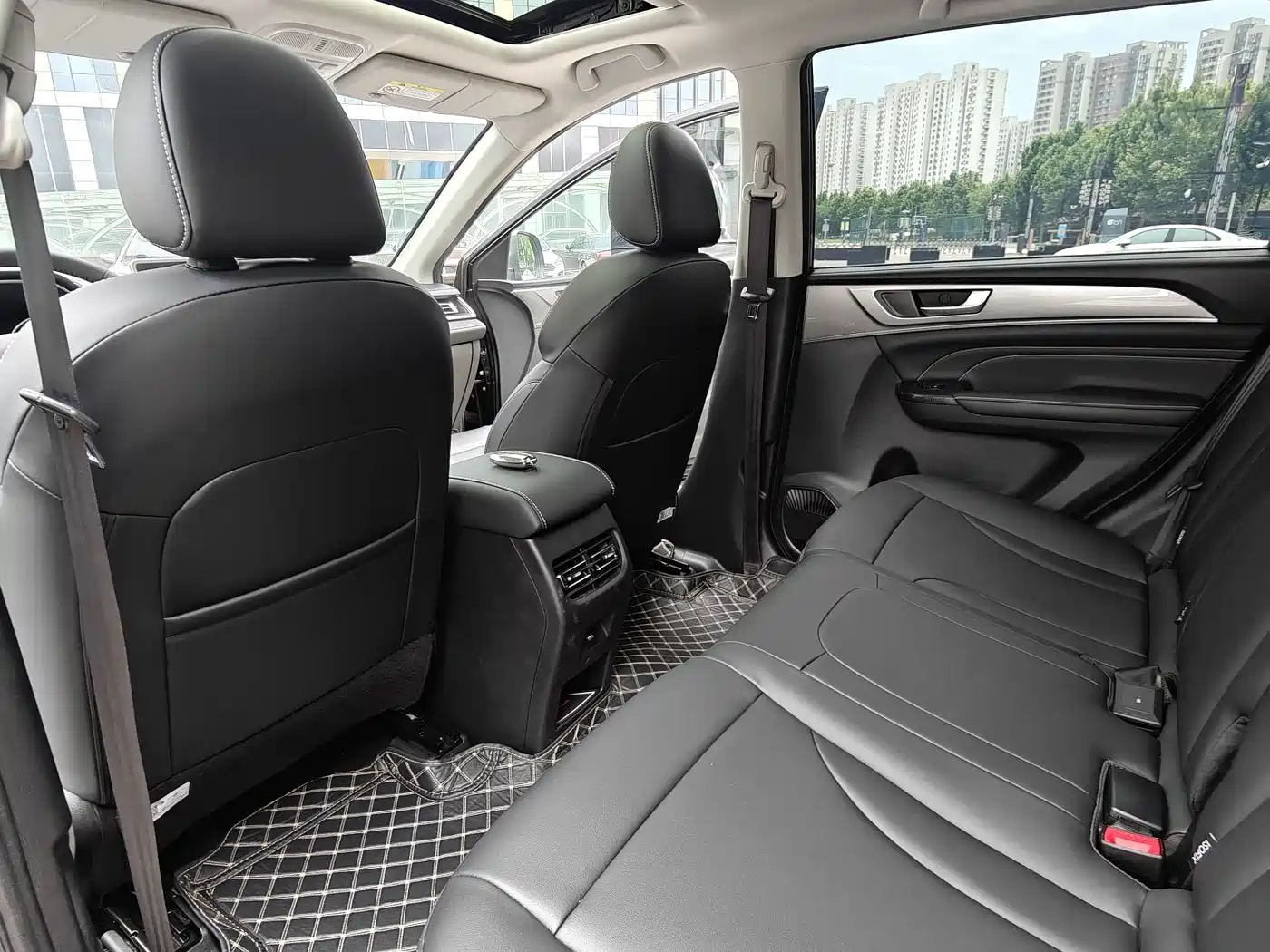 Haval M6 2023 PLUS 1.5T Manual Luxury Smart Connect фото 16