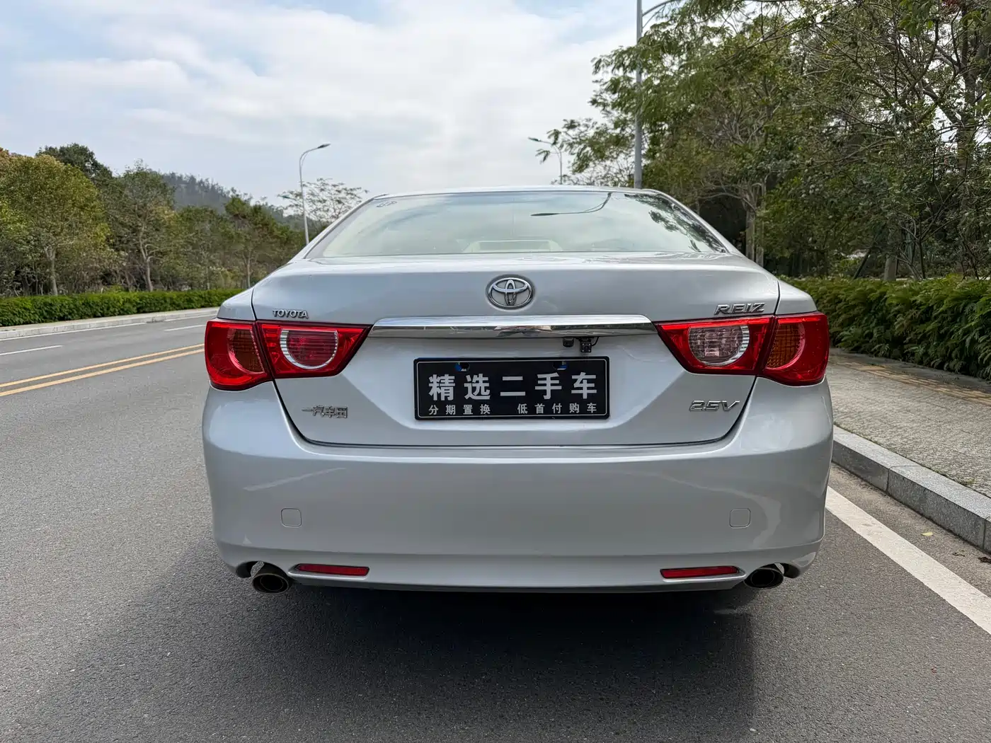 Toyota Reiz 2012 2.5V Grace Elite Styling Edition фото 7