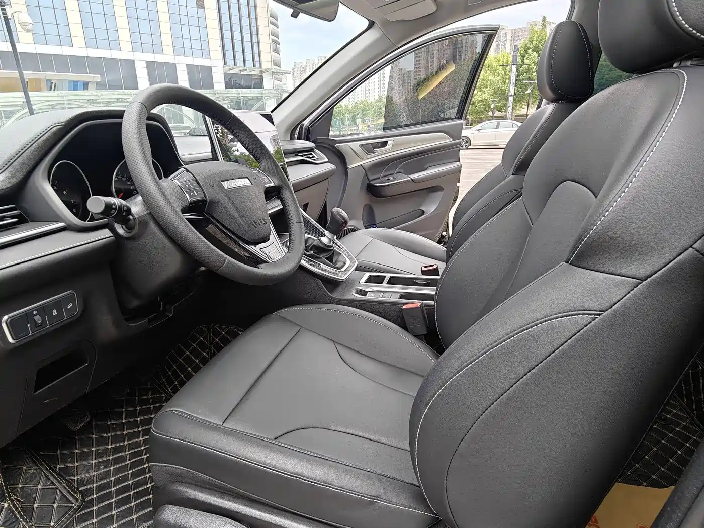 Haval M6 2023 PLUS 1.5T Manual Luxury Smart Connect фото 13