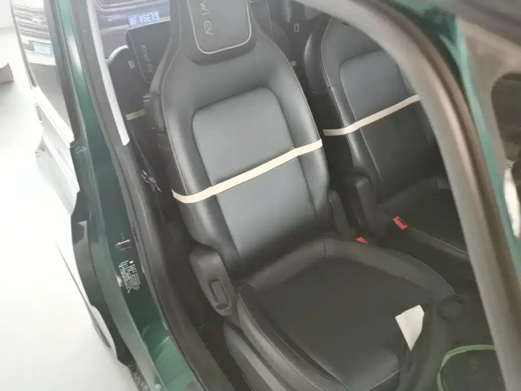 Baojun KiWi EV 2023 2022 Designer Lite NMC