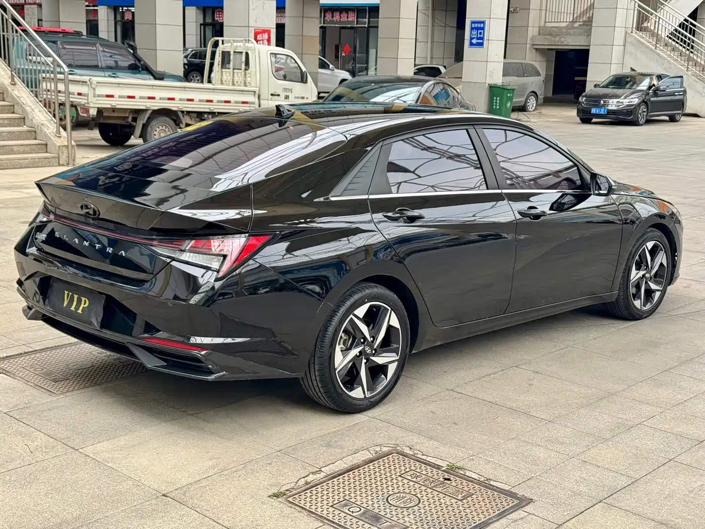 Hyundai Elantra 2021 1.5L CVT GLX Elite Edition фото 4