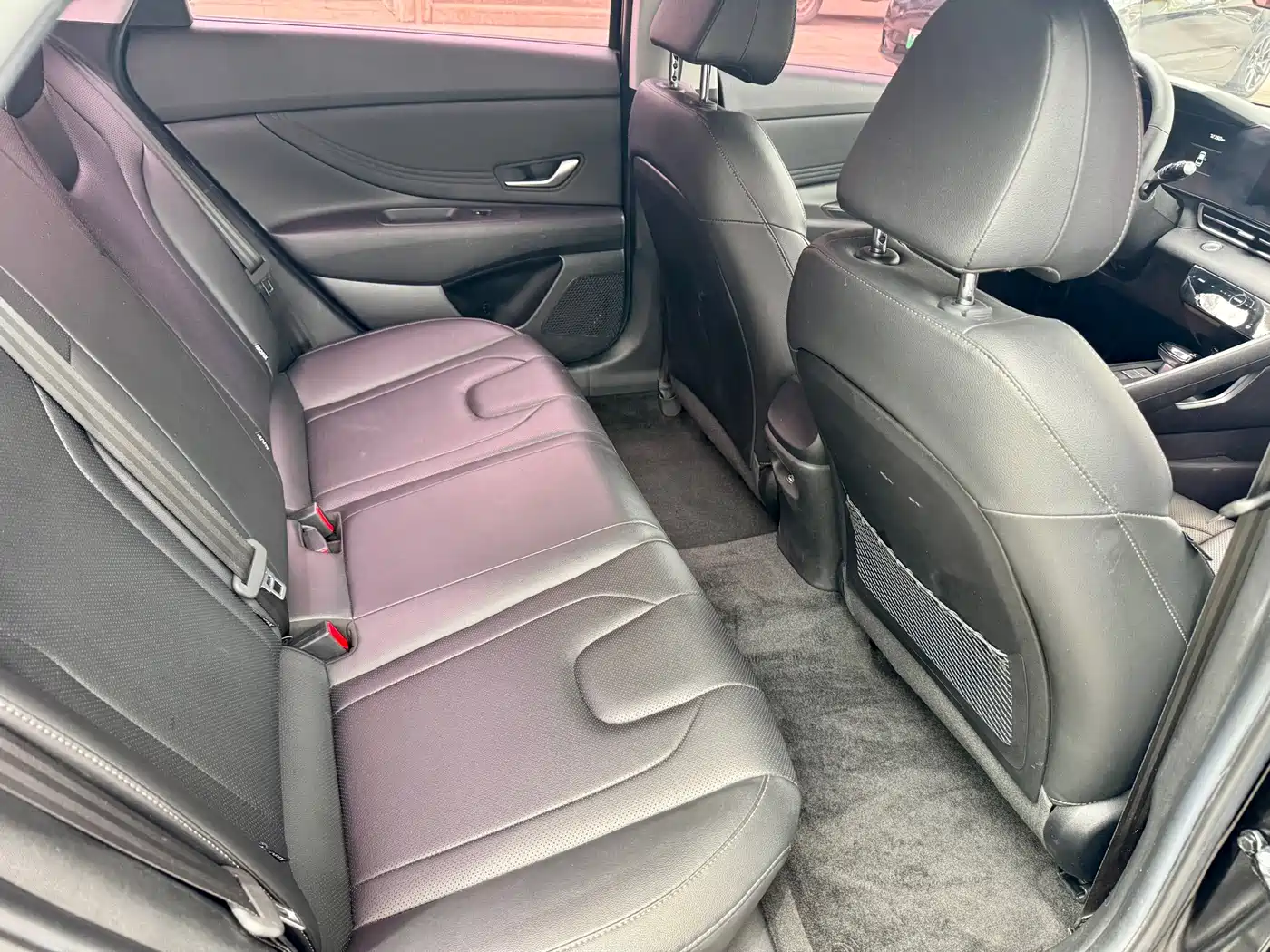 Hyundai Elantra 2021 1.5L CVT GLX Elite Edition фото 7