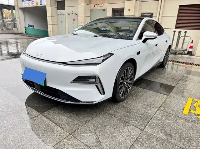 GEELY GALAXY GALAXY SPARKLE 8