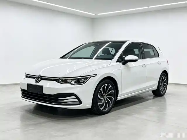 Volkswagen Golf 2021
