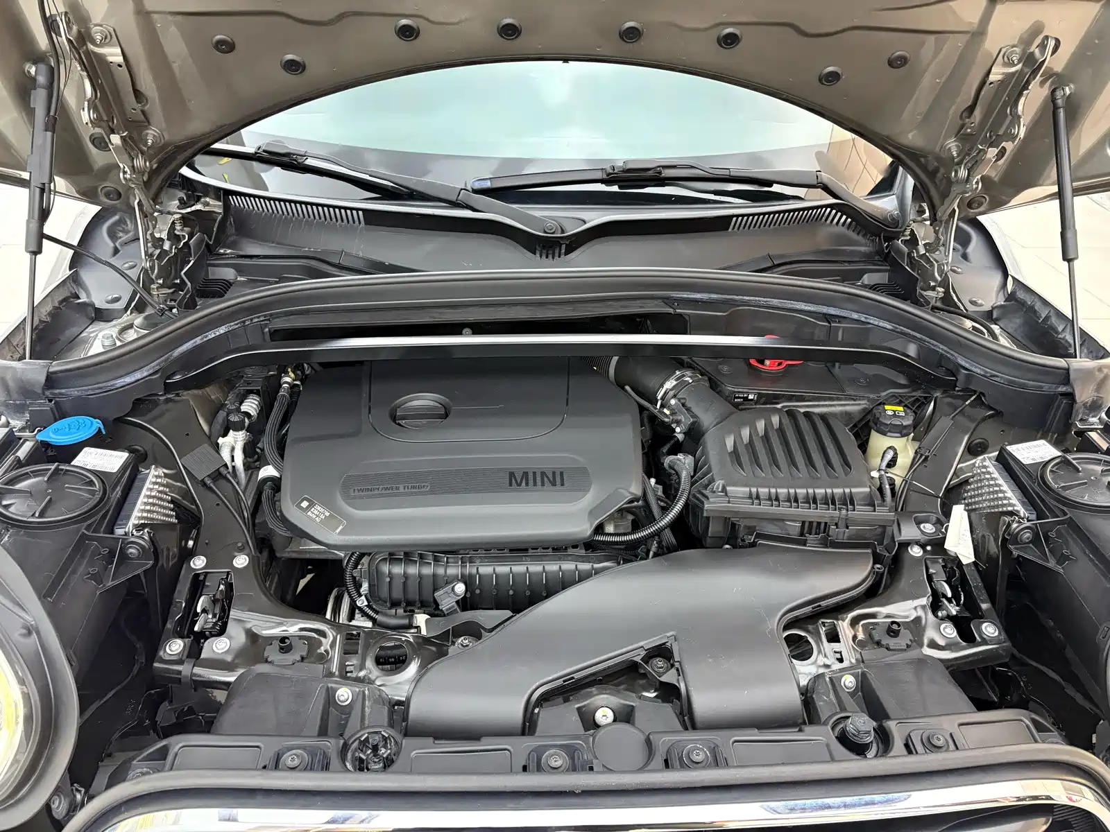 صورة 17 - MINI COUNTRYMAN