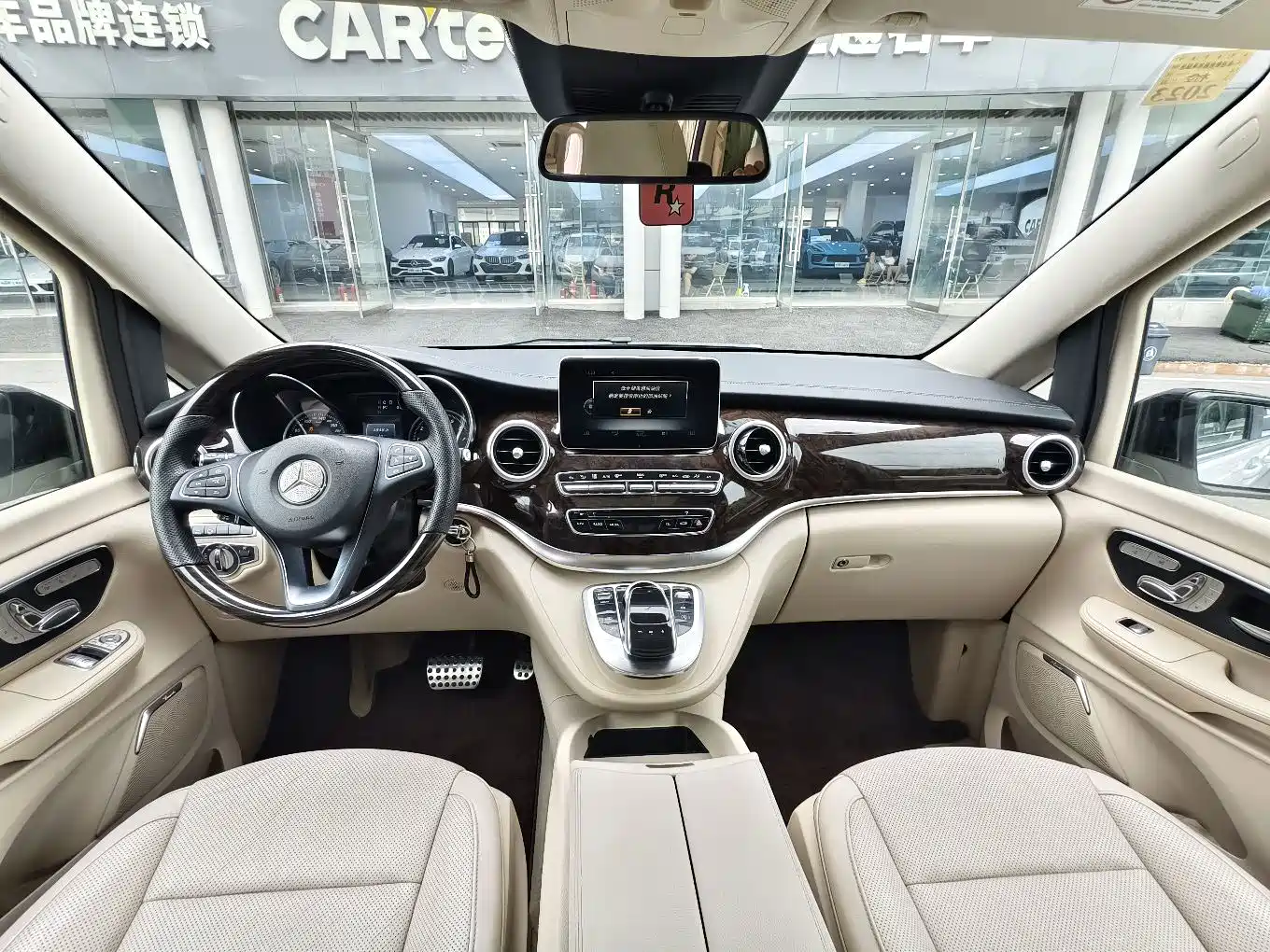 Mercedes-Benz V-Class 2017 2016 V 260 Premium Edition