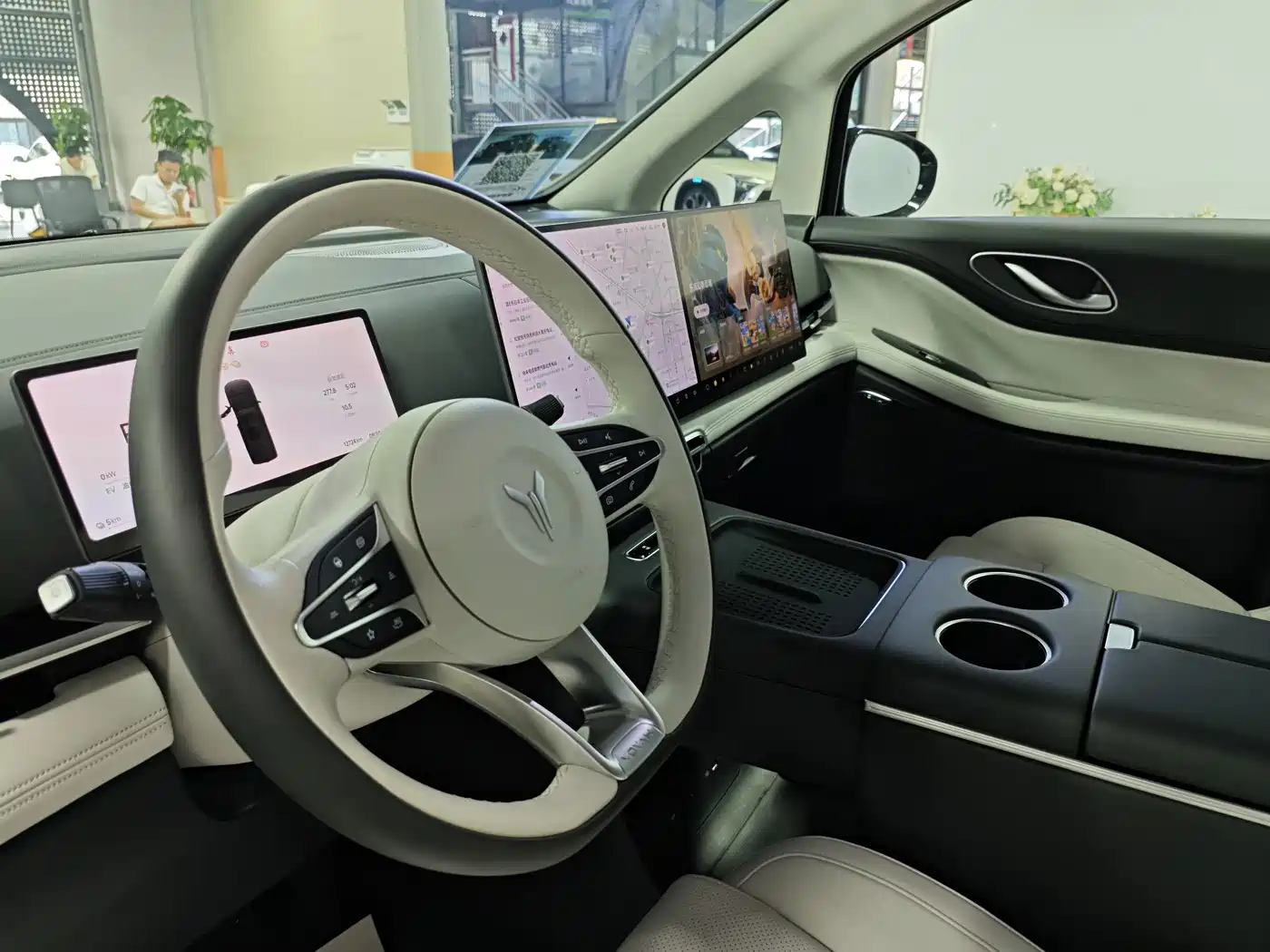 Voyah Auto Voyah Dreamer 2026 2025 PHEV AWD Excellent Kunpeng Edition
