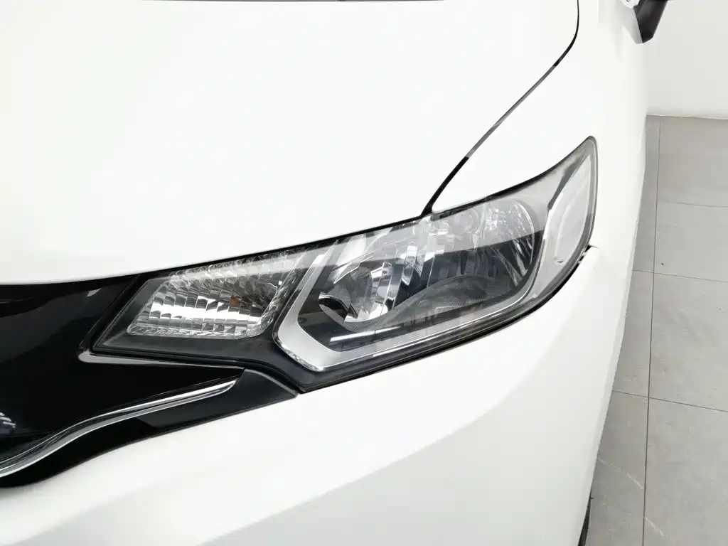 Фото 7 - Honda Fit