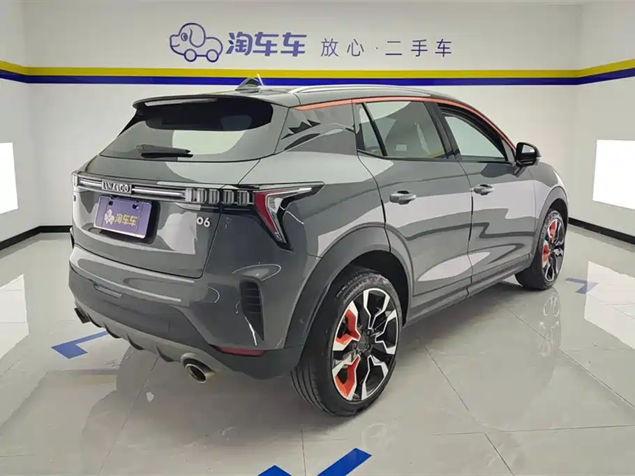 Lynk & Co 06 2020 1.5T Halo фото 3