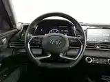 Фото 11 - Hyundai Elantra