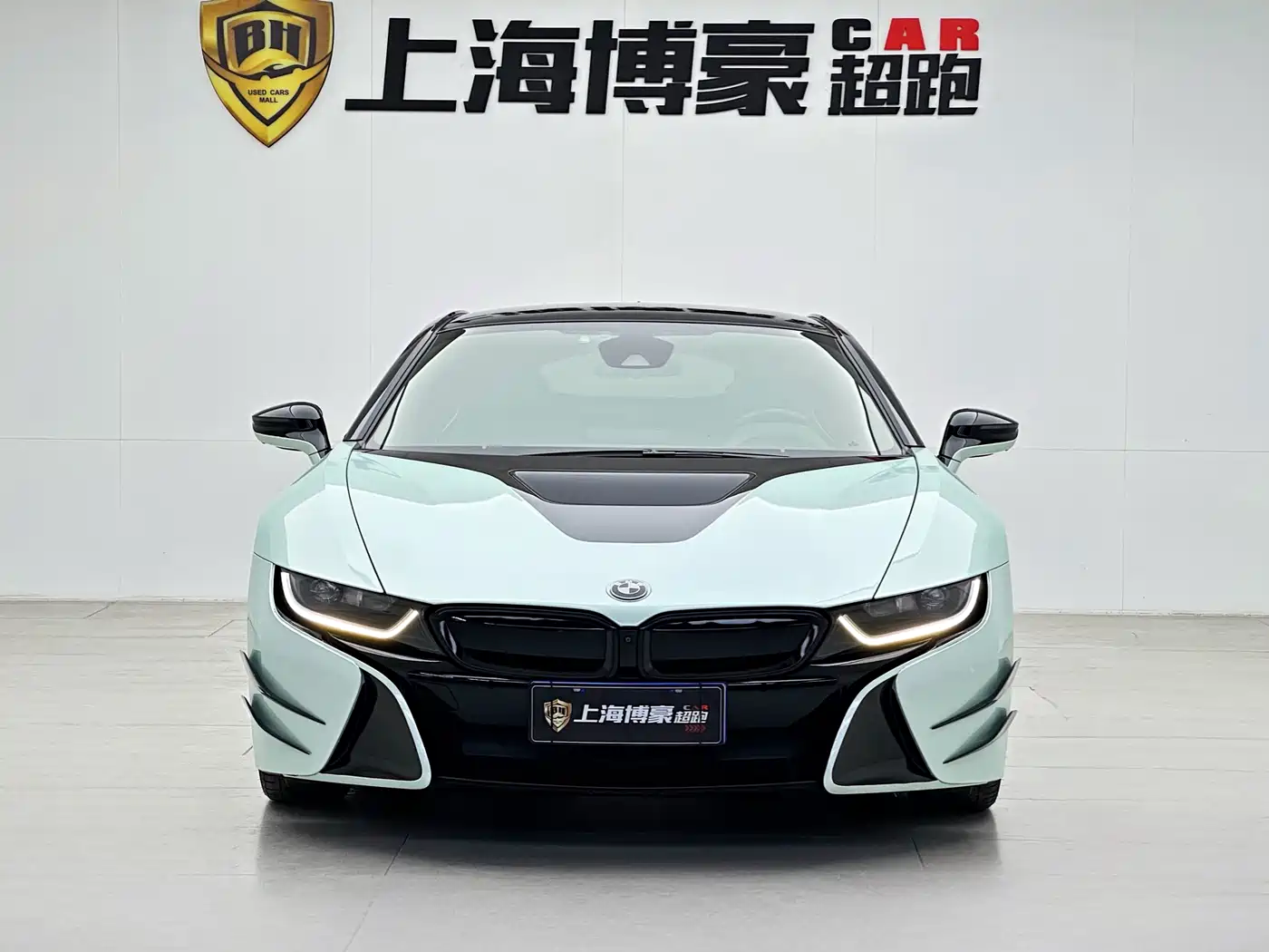 BMW i8 2014 Standard фото 8