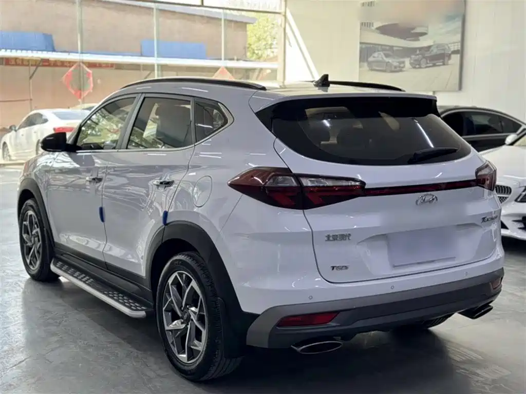 Hyundai Tucson 2019 280TGDi Dual-clutch 2WD Fashion Edition China VI фото 7