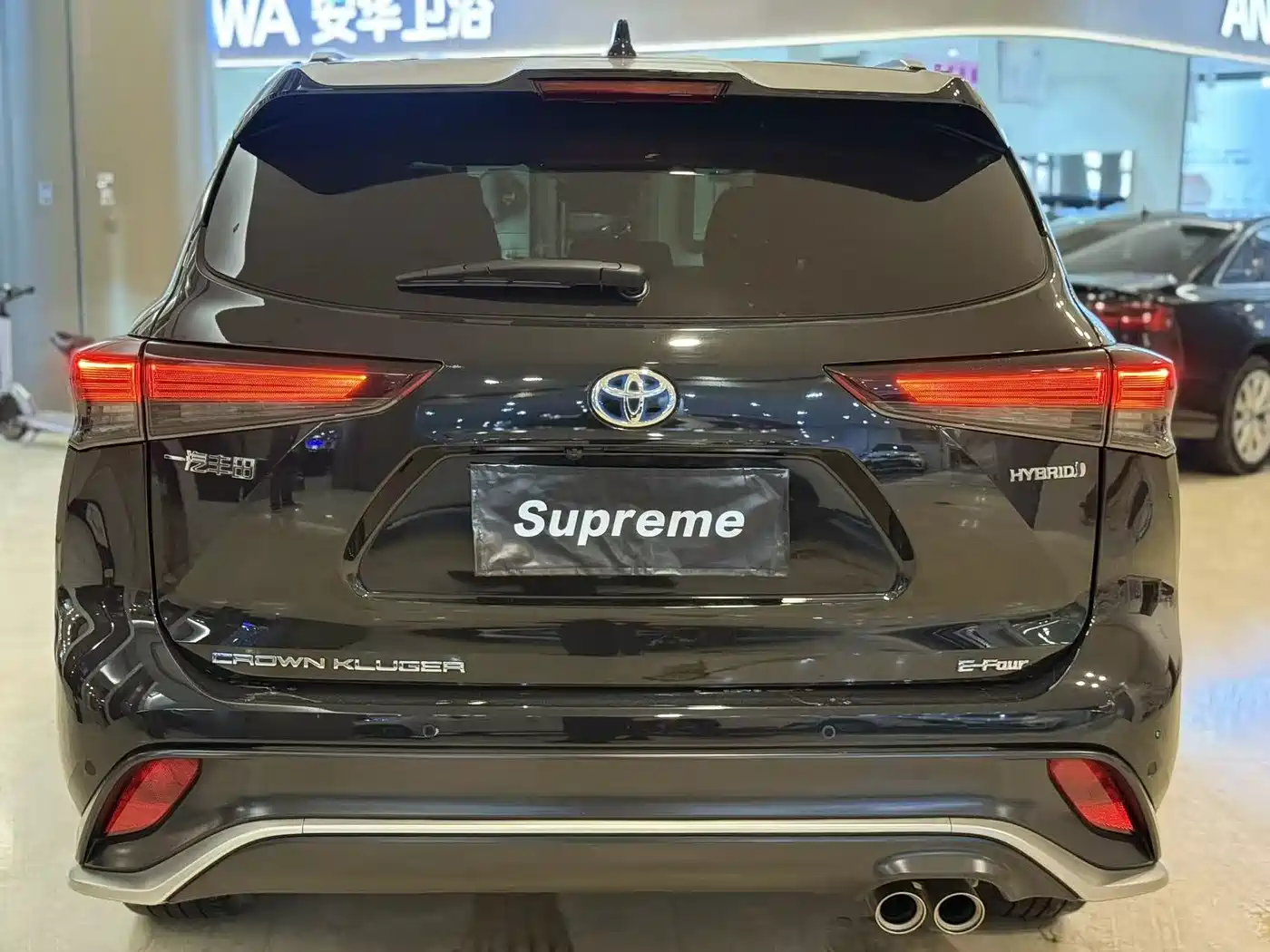 Toyota Crown Kluger 2024 2.5L HEV 4WD Premium Edition фото 6