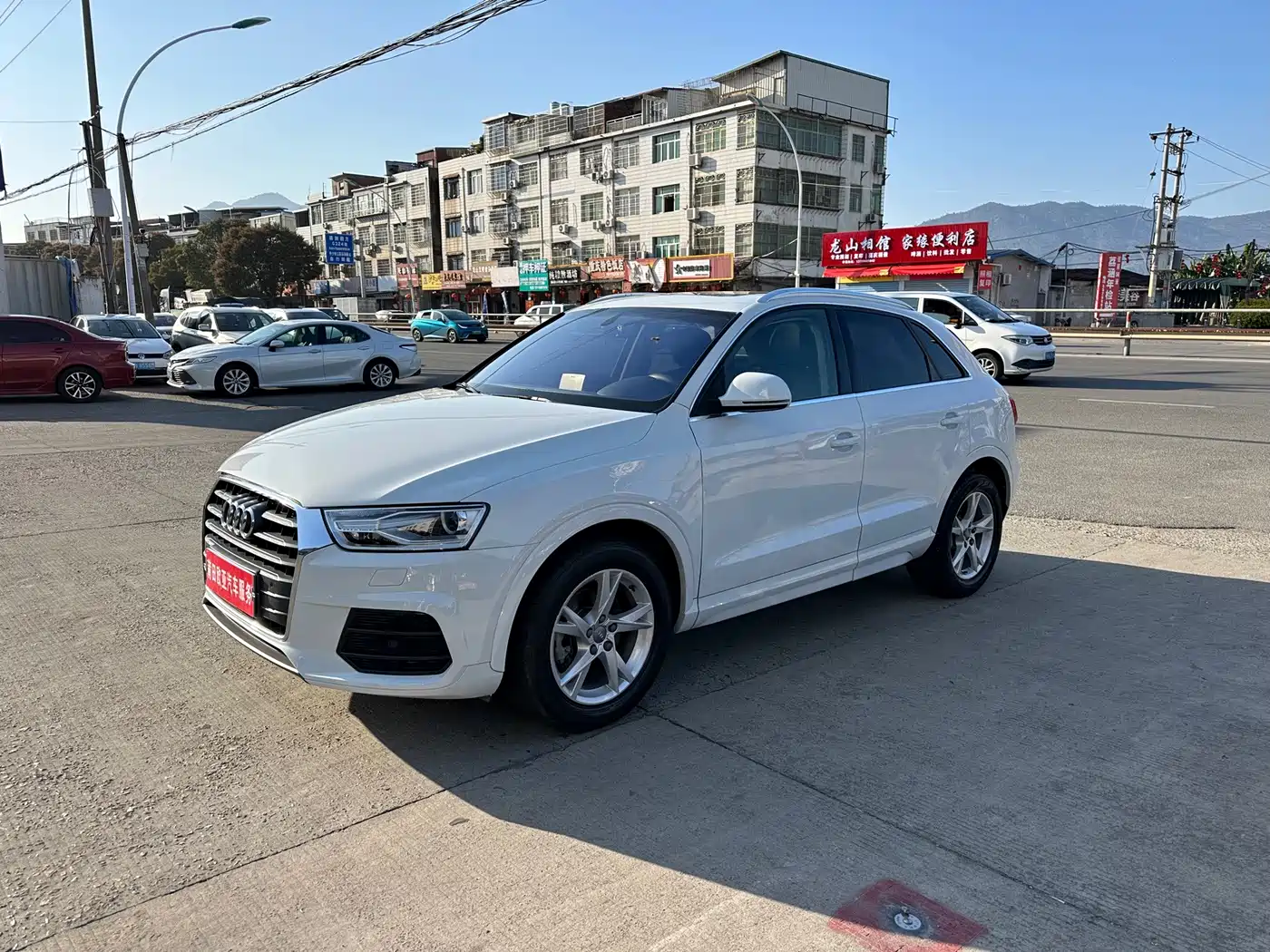 Фото 2 - Audi Q3