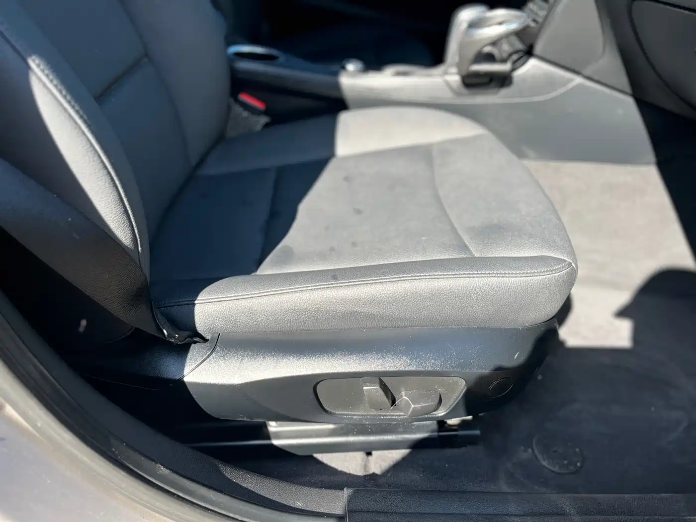 BMW X1 (Import) 2012 sDrive18i Luxury фото 22