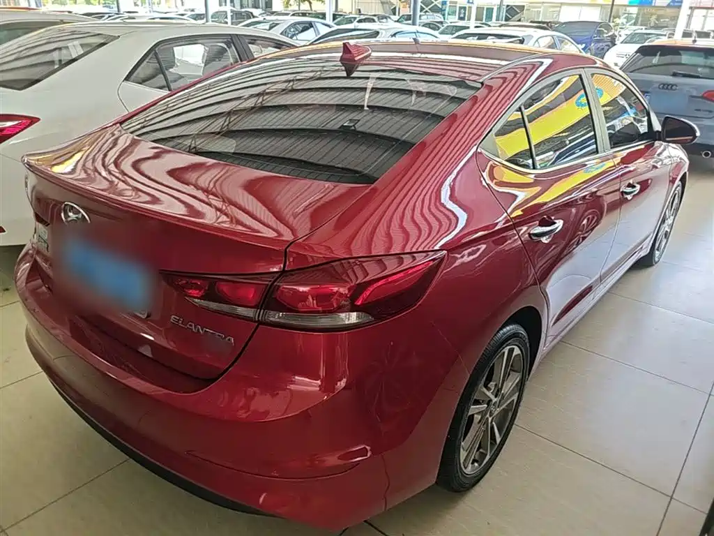 Hyundai Elantra 2016 Model 1.6L Automatic Smart Elite фото 7