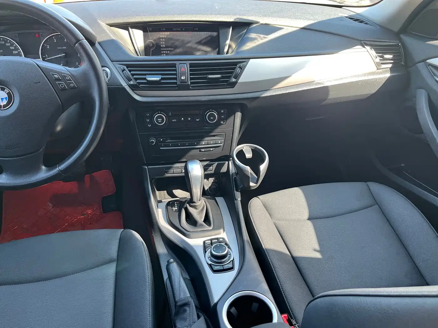 BMW X1 (Import) 2012 sDrive18i Luxury фото 18