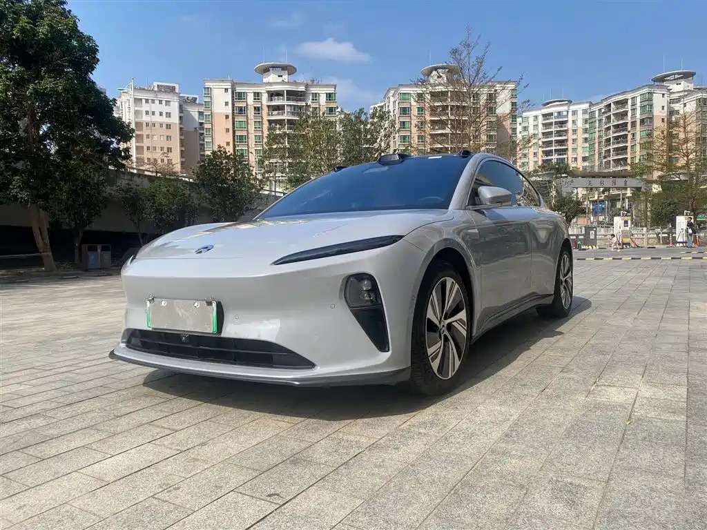 NIO NIO ET5