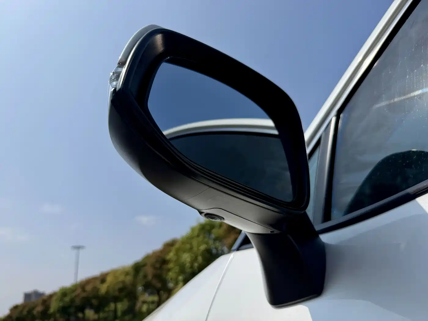 Toyota RAV4 Rongfang 2022 2.0L CVT 2WD Trend Edition фото 8